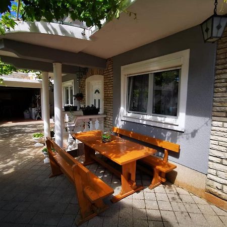 Apartments Sanda Tribunj Tribalj Екстериор снимка