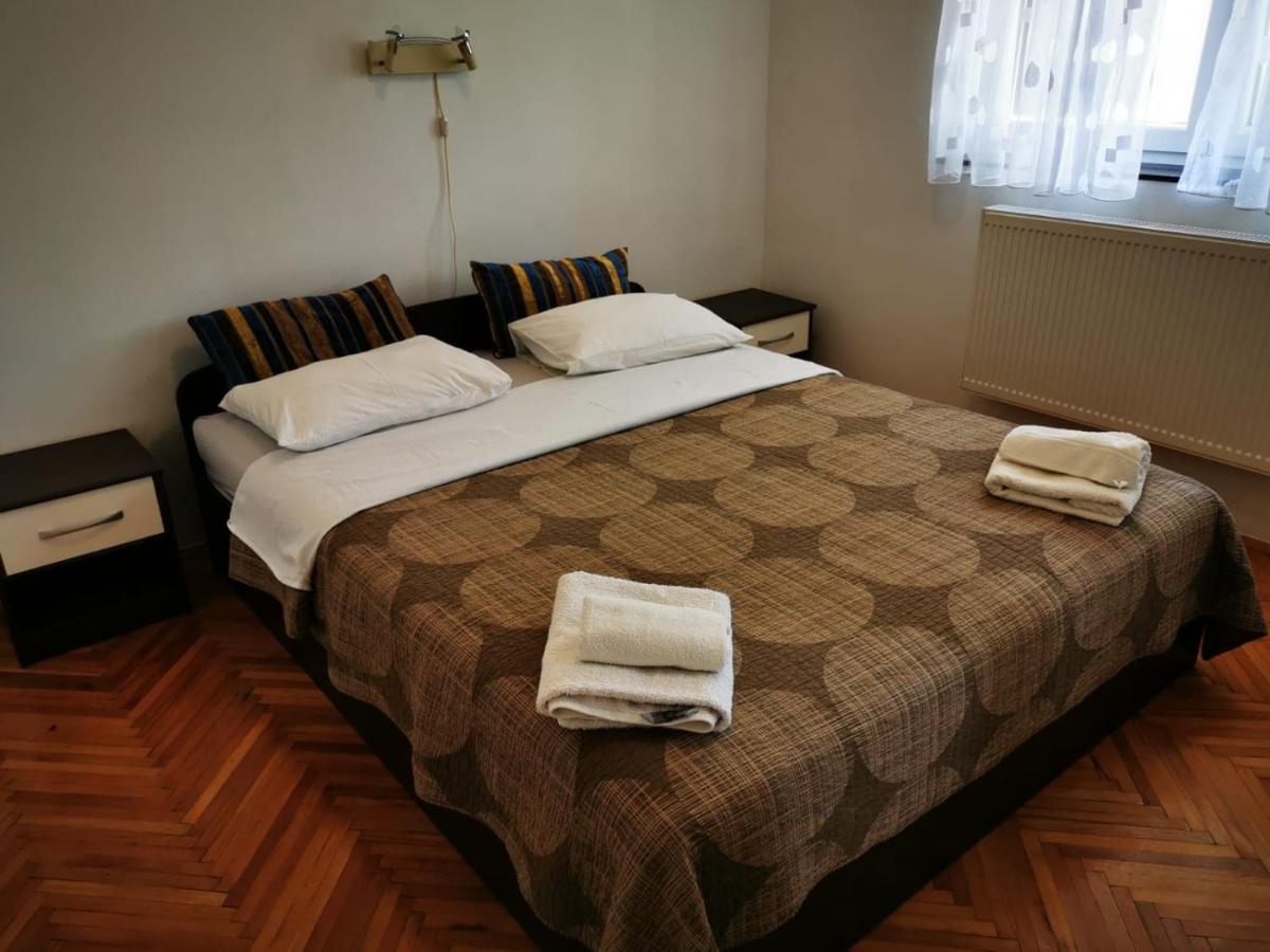 Apartments Sanda Tribunj Tribalj Екстериор снимка