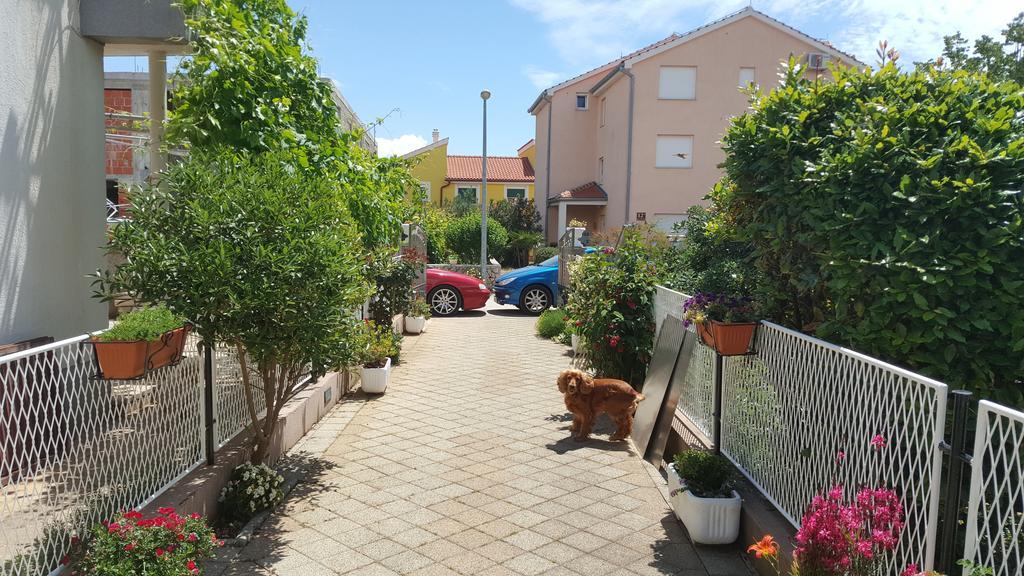 Apartments Sanda Tribunj Tribalj Екстериор снимка