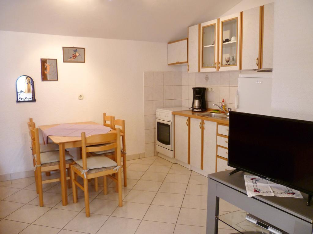 Apartments Sanda Tribunj Tribalj Екстериор снимка