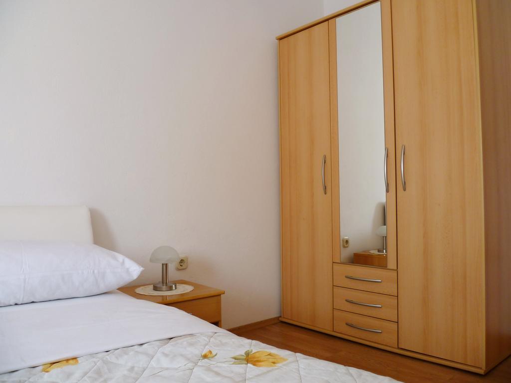 Apartments Sanda Tribunj Tribalj Екстериор снимка