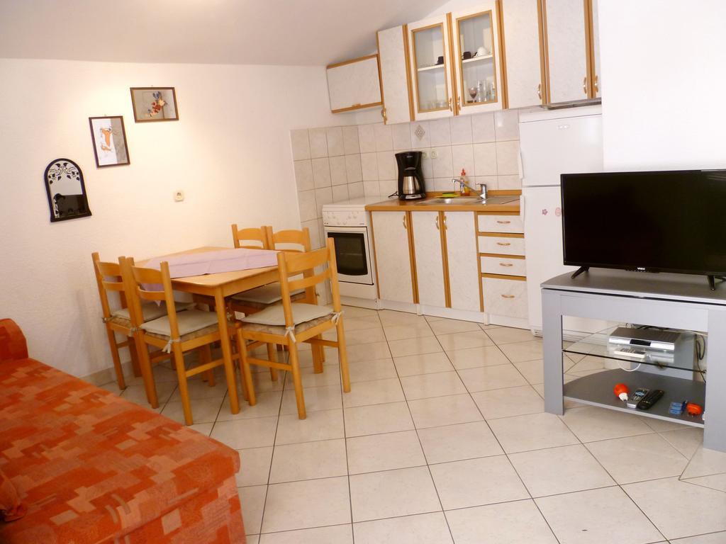 Apartments Sanda Tribunj Tribalj Екстериор снимка