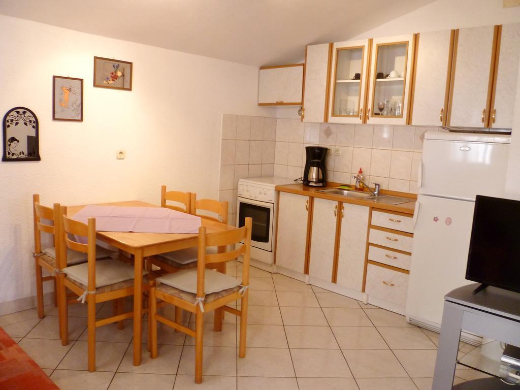 Apartments Sanda Tribunj Tribalj Екстериор снимка