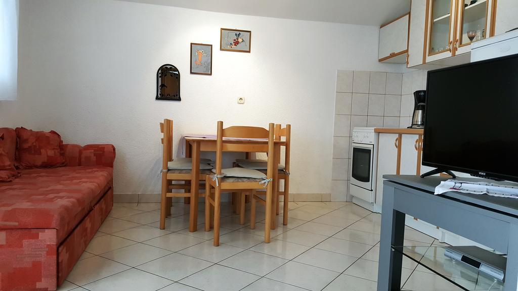 Apartments Sanda Tribunj Tribalj Екстериор снимка
