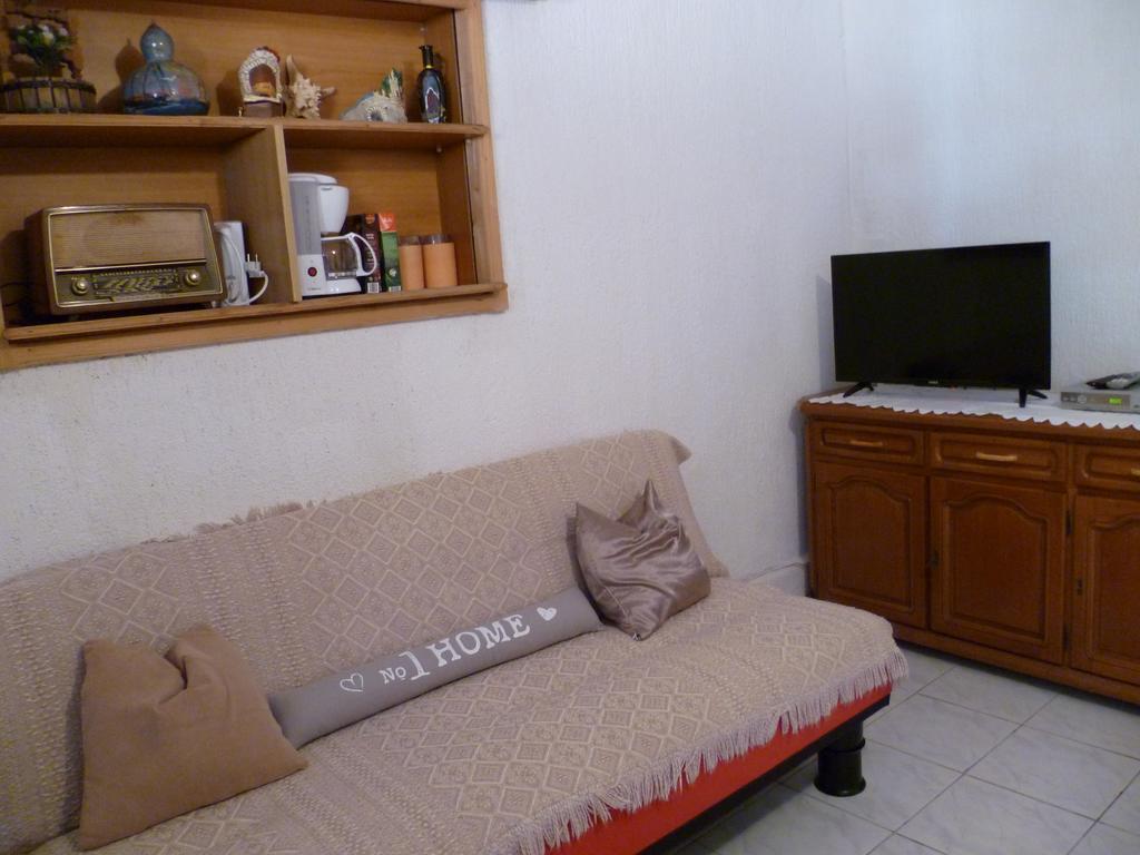 Apartments Sanda Tribunj Tribalj Екстериор снимка
