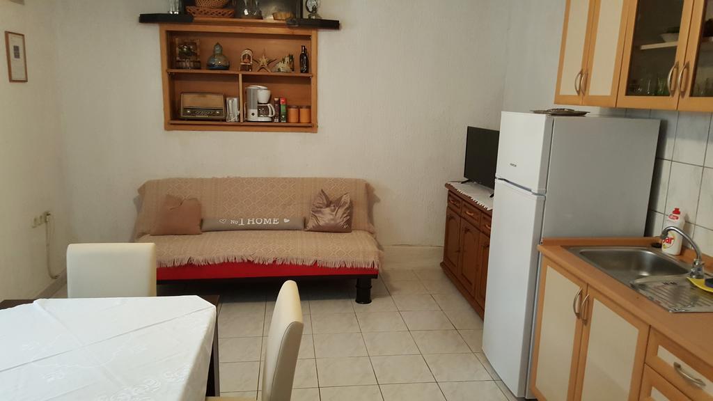 Apartments Sanda Tribunj Tribalj Екстериор снимка