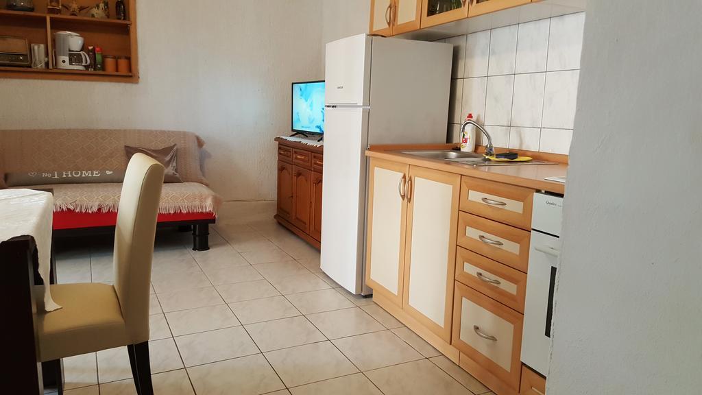 Apartments Sanda Tribunj Tribalj Екстериор снимка