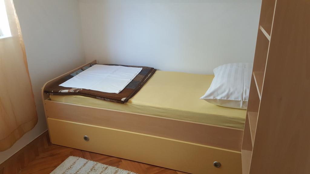 Apartments Sanda Tribunj Tribalj Екстериор снимка